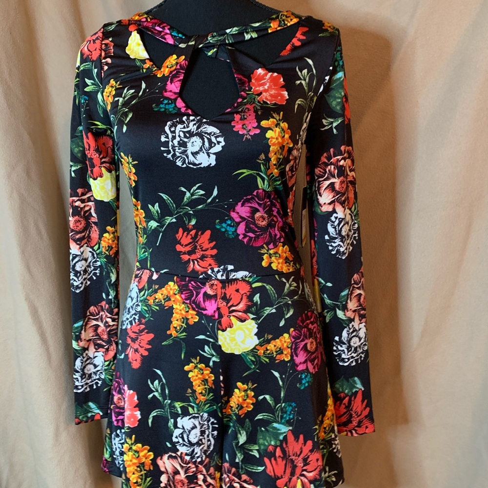Guess romper